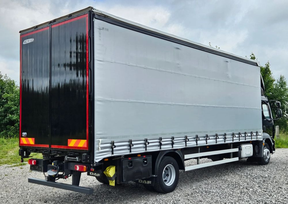 DAF LF 290 / WINDA / 16TON DMC / FIRANKA / AUTOMAT / JEDEN WŁAŚCICIE / EURO 6 / 2019 / SPROWADZONY / 20PALET / NISKI PRZEBIEG / DUŻA ŁADOWNOŚĆ / JAK NOWY - Kravas automašīna ar tentu: foto 4 DAF LF 290 / WINDA / 16TON DMC / FIRANKA / AUTOMAT / JEDEN WŁAŚCICIE / EURO 6 / 2019 / SPROWADZONY / 20PALET / NISKI PRZEBIEG / DUŻA ŁADOWNOŚĆ / JAK NOWY - Kravas automašīna ar tentu: foto 4