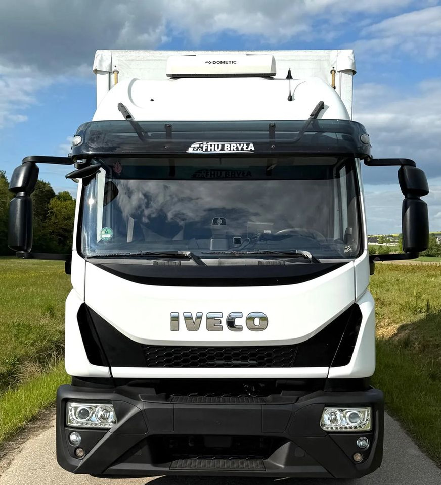 Iveco EUROCARGO 160E320/FIRANKA/WINDA/AUTOMAT/NISKI PRZEBIEG/E6/SPROWADZONY/PIERWSZY WŁAŚCICIEL - Kravas automašīna ar tentu: foto 3 Iveco EUROCARGO 160E320/FIRANKA/WINDA/AUTOMAT/NISKI PRZEBIEG/E6/SPROWADZONY/PIERWSZY WŁAŚCICIEL - Kravas automašīna ar tentu: foto 3