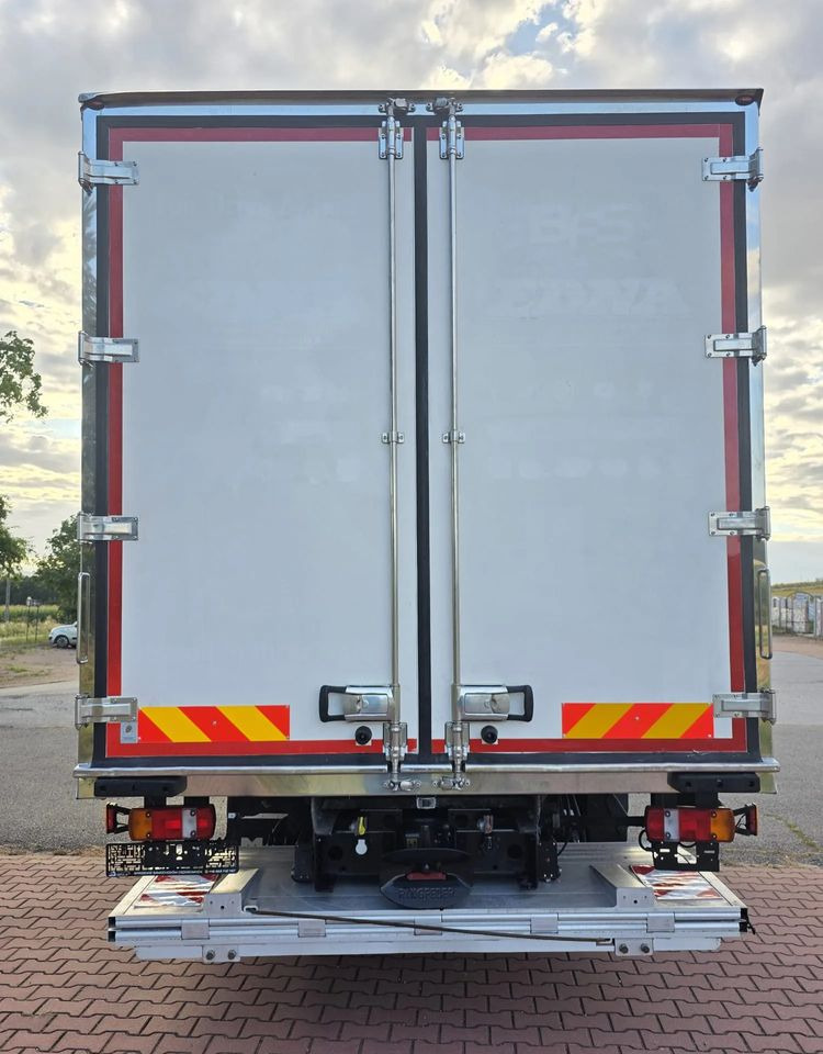 MAN TGM 15.250 / CHŁODNIA / WINDA / 2018 ROK / 230 TYŚ KM / BOCZNE DRZWI / AUTOMAT / SPROWADZONY / E6 / 18 EUROPALET/ - Kravas automašīna refrižerators: foto 5 MAN TGM 15.250 / CHŁODNIA / WINDA / 2018 ROK / 230 TYŚ KM / BOCZNE DRZWI / AUTOMAT / SPROWADZONY / E6 / 18 EUROPALET/ - Kravas automašīna refrižerators: foto 5