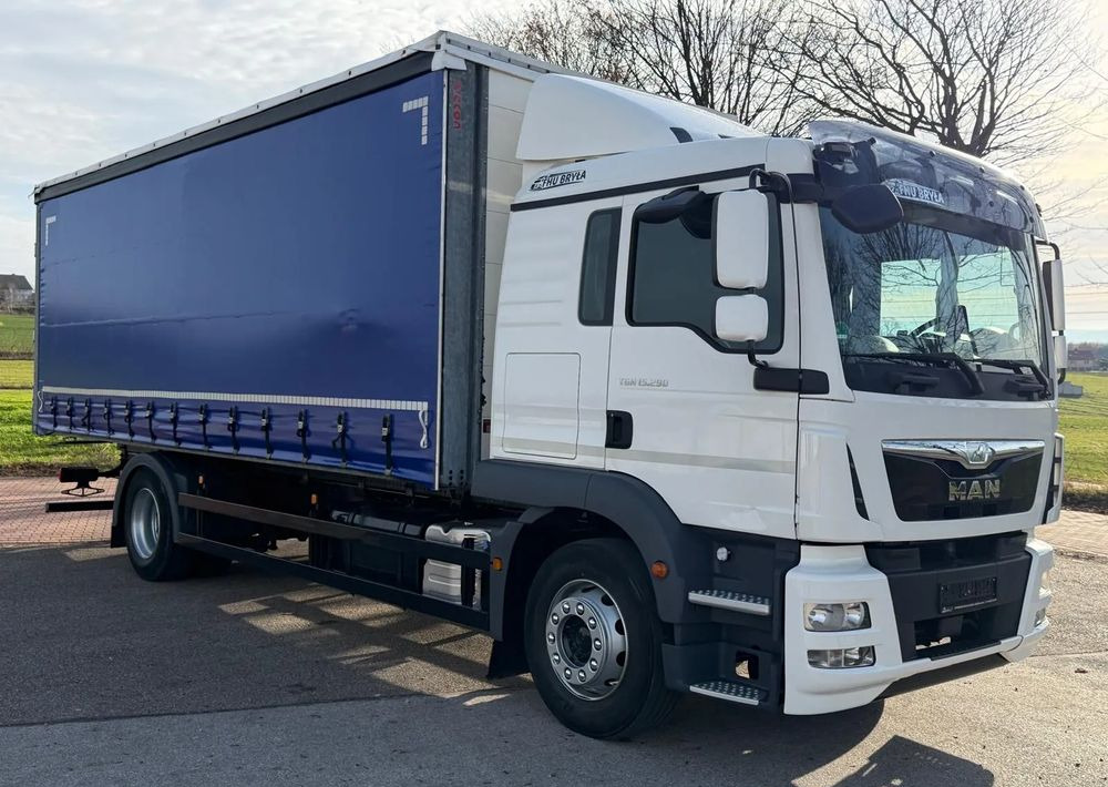 MAN TGM 15.290 / FIRANKA / 2016R / KLIMA POSTOJOWA /SPROWADZONY/ 8T ŁADOWNOŚĆ / 17 PALET / E6 / WINDA / - Kravas automašīna ar tentu: foto 2 MAN TGM 15.290 / FIRANKA / 2016R / KLIMA POSTOJOWA /SPROWADZONY/ 8T ŁADOWNOŚĆ / 17 PALET / E6 / WINDA / - Kravas automašīna ar tentu: foto 2