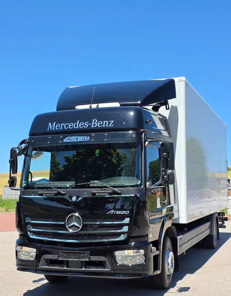 Mercedes-Benz ATEGO 1527/1530/IZOTERMA/WINDA/SPROWADZONY/E6/PIERWSZY WŁAŚCICIEL/AUTOMAT/18EURO PALET/STAN BARDZO DOBRY - Kravas automašīna refrižerators: foto 3 Mercedes-Benz ATEGO 1527/1530/IZOTERMA/WINDA/SPROWADZONY/E6/PIERWSZY WŁAŚCICIEL/AUTOMAT/18EURO PALET/STAN BARDZO DOBRY - Kravas automašīna refrižerators: foto 3