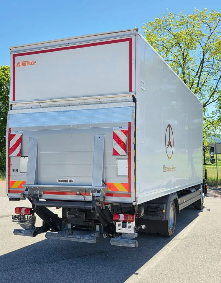 Kravas automašīna refrižerators Mercedes-Benz ATEGO 1527/1530/IZOTERMA/WINDA/SPROWADZONY/E6/PIERWSZY WŁAŚCICIEL/AUTOMAT/18EURO PALET/STAN BARDZO DOBRY: foto 11 Kravas automašīna refrižerators Mercedes-Benz ATEGO 1527/1530/IZOTERMA/WINDA/SPROWADZONY/E6/PIERWSZY WŁAŚCICIEL/AUTOMAT/18EURO PALET/STAN BARDZO DOBRY: foto 11