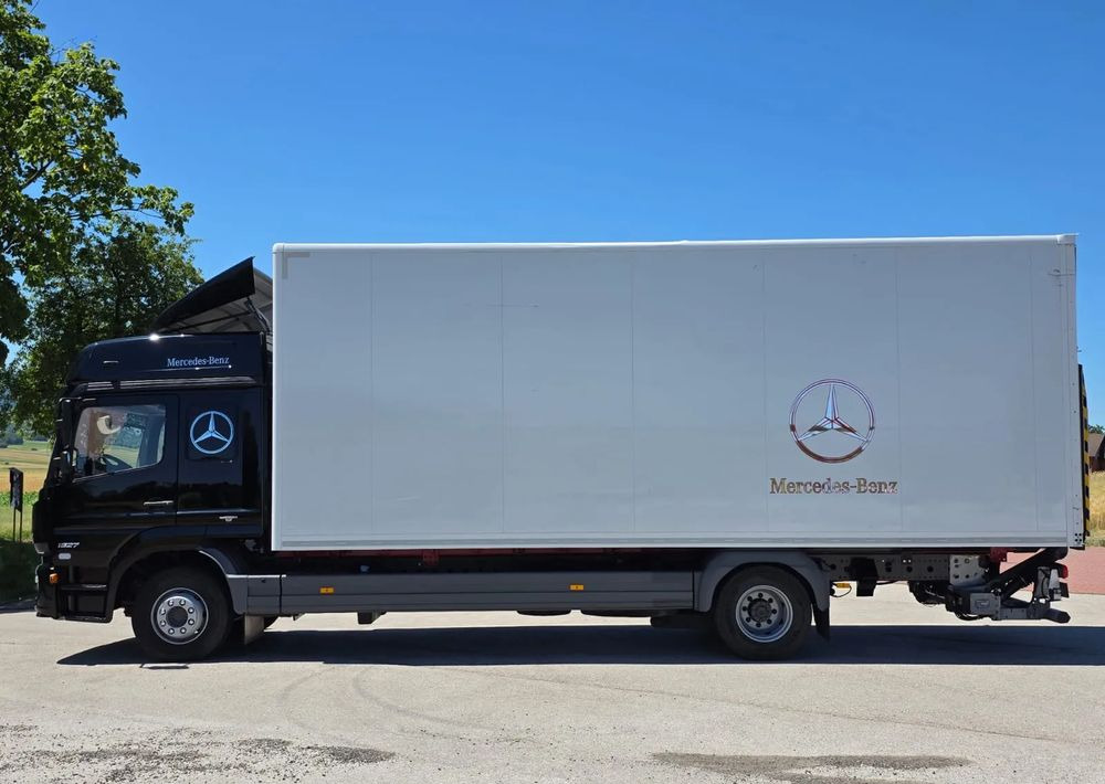 Kravas automašīna refrižerators Mercedes-Benz ATEGO 1527/1530/IZOTERMA/WINDA/SPROWADZONY/E6/PIERWSZY WŁAŚCICIEL/AUTOMAT/18EURO PALET/STAN BARDZO DOBRY: foto 10 Kravas automašīna refrižerators Mercedes-Benz ATEGO 1527/1530/IZOTERMA/WINDA/SPROWADZONY/E6/PIERWSZY WŁAŚCICIEL/AUTOMAT/18EURO PALET/STAN BARDZO DOBRY: foto 10