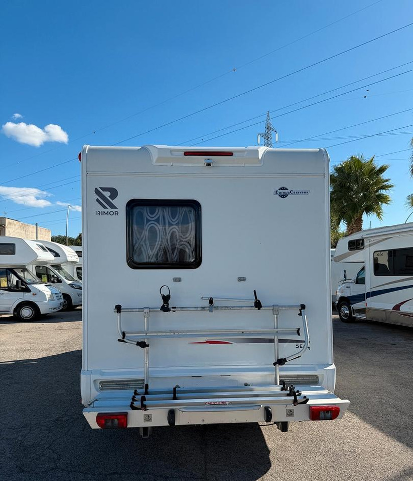 Rimor SEAL 3 - Alkov kemperis: foto 5 Rimor SEAL 3 - Alkov kemperis: foto 5