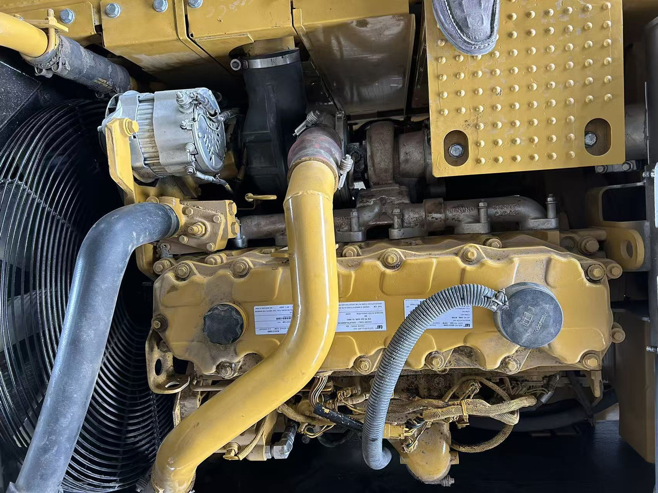 CATERPILLAR CAT329D - Kāpurķēžu ekskavators: foto 4 CATERPILLAR CAT329D - Kāpurķēžu ekskavators: foto 4