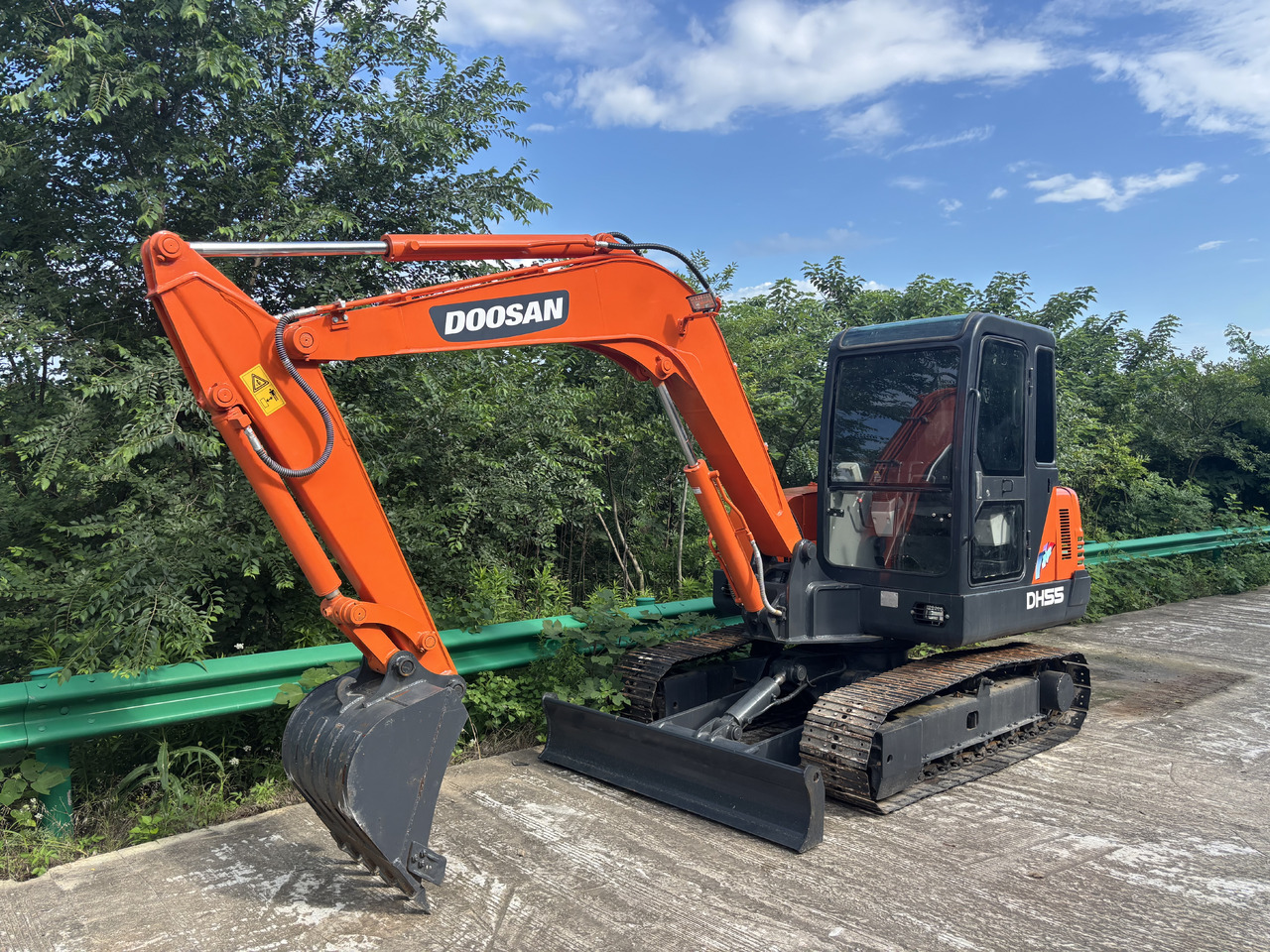Doosan DH 55-7 DH55 - Mini-ekskavators: foto 2 Doosan DH 55-7 DH55 - Mini-ekskavators: foto 2