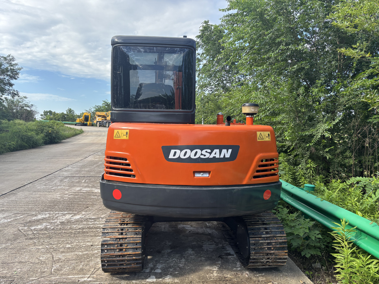 Doosan DH 55-7 DH55 - Mini-ekskavators: foto 4 Doosan DH 55-7 DH55 - Mini-ekskavators: foto 4