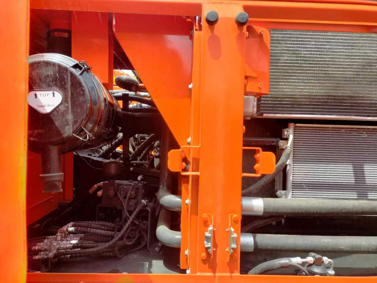 Doosan DX 300 Korea imports doosan DX300 - Kāpurķēžu ekskavators: foto 3 Doosan DX 300 Korea imports doosan DX300 - Kāpurķēžu ekskavators: foto 3