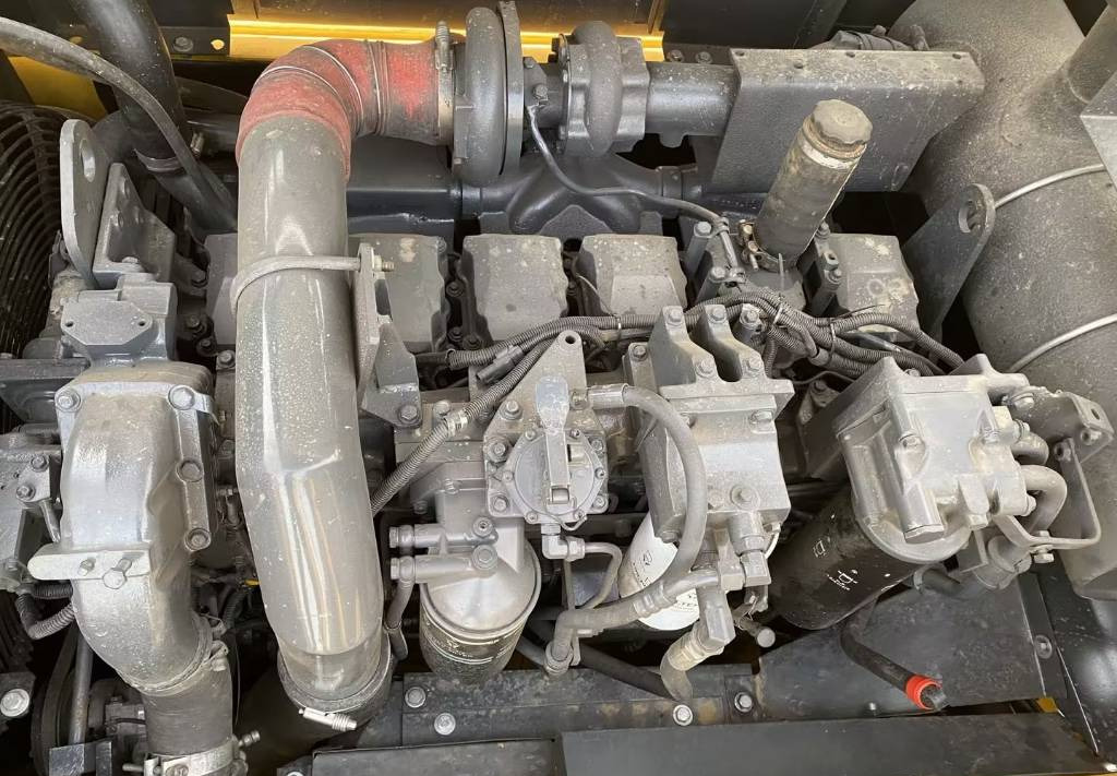 Kāpurķēžu ekskavators KOMATSU PC 450-8: foto 6
