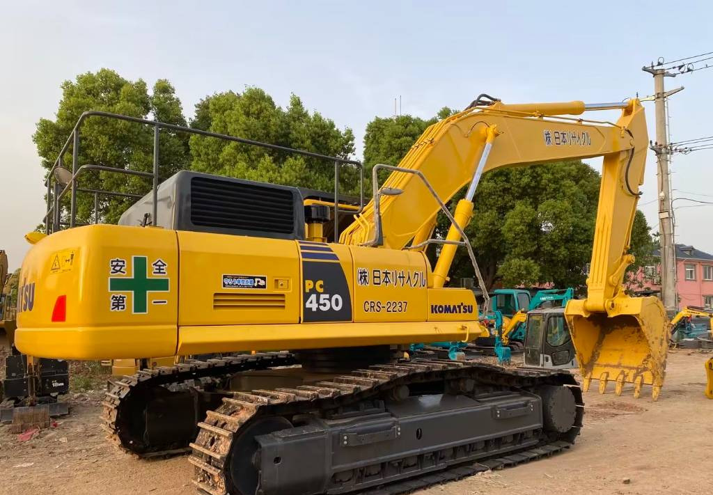 KOMATSU PC 450-8 - Kāpurķēžu ekskavators: foto 2 KOMATSU PC 450-8 - Kāpurķēžu ekskavators: foto 2