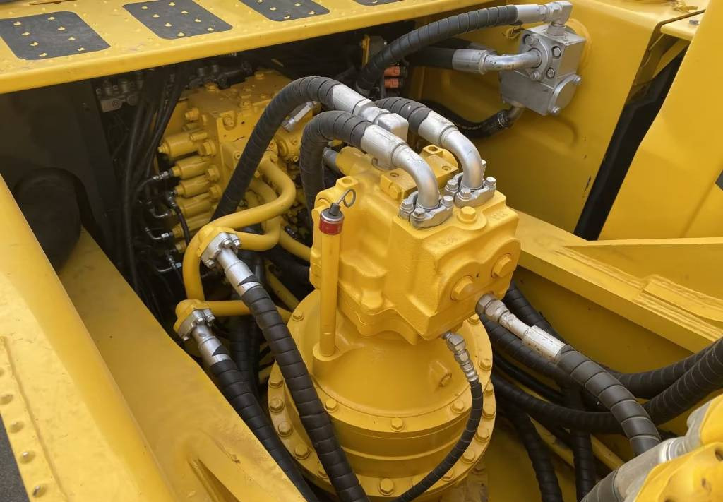 Kāpurķēžu ekskavators KOMATSU PC 450-8: foto 7