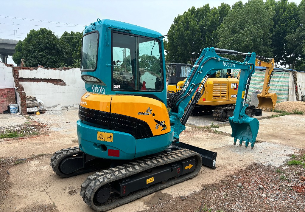 Mini-ekskavators KUBOTA U30: foto 6