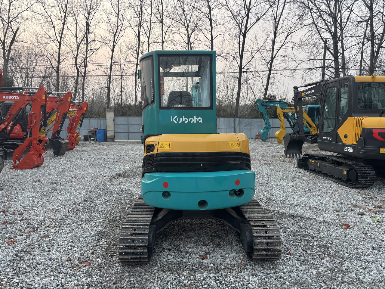 KUBOTA U35 - Mini-ekskavators: foto 5 KUBOTA U35 - Mini-ekskavators: foto 5