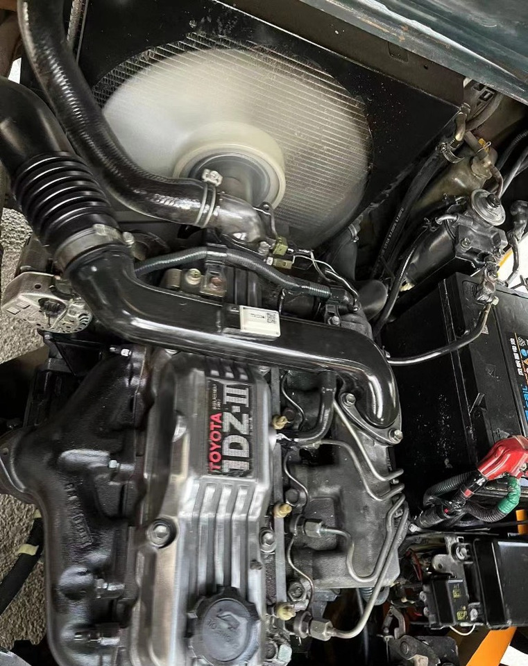 Komatsu 30 30 - Dīzeļiekrāvējs: foto 4 Komatsu 30 30 - Dīzeļiekrāvējs: foto 4