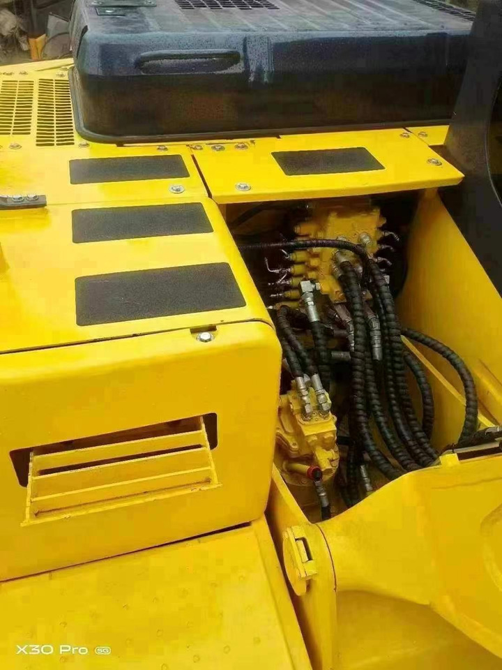 Komatsu PC 130-7 PC130 PC130-7 - Kāpurķēžu ekskavators: foto 5 Komatsu PC 130-7 PC130 PC130-7 - Kāpurķēžu ekskavators: foto 5
