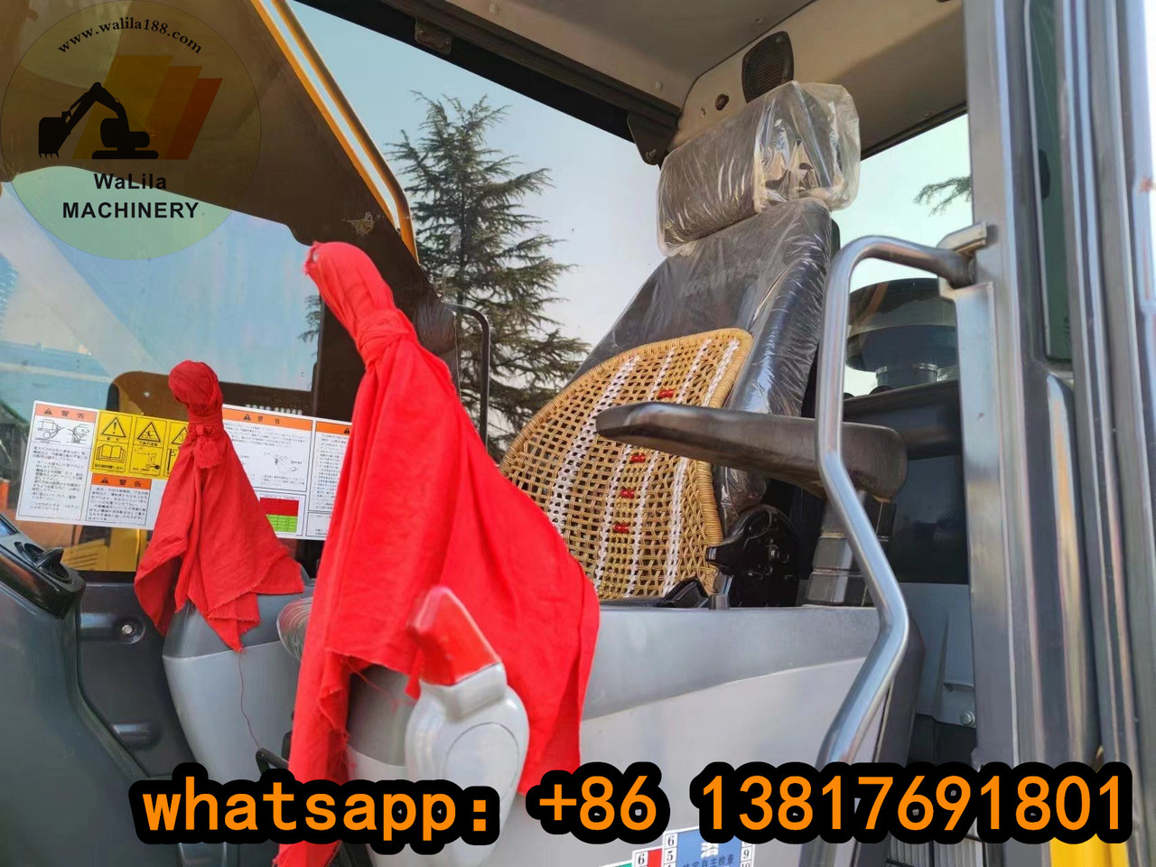 Komatsu PC 220-8 Japan imported Komatsu 22-ton medium excavator - Kāpurķēžu ekskavators: foto 4 Komatsu PC 220-8 Japan imported Komatsu 22-ton medium excavator - Kāpurķēžu ekskavators: foto 4