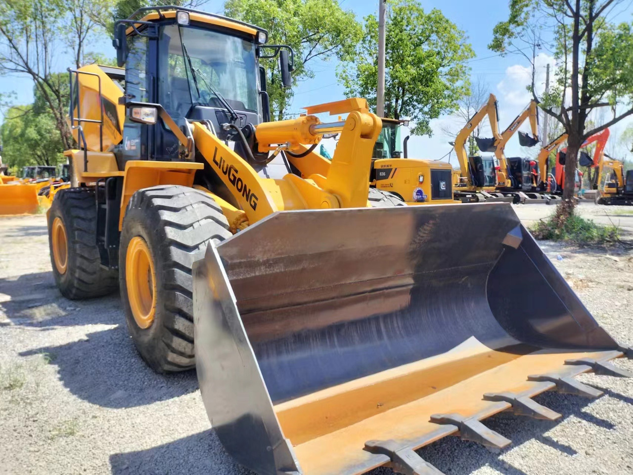 Riteņu iekrāvējs LIUGONG 856H: foto 6