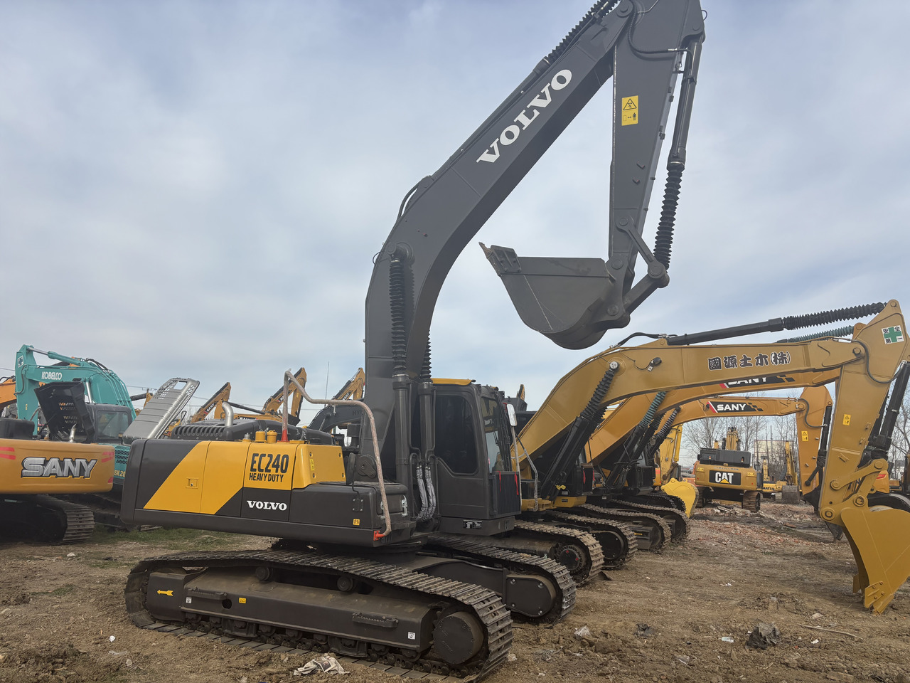 Volvo EC 240 - Kāpurķēžu ekskavators: foto 5 Volvo EC 240 - Kāpurķēžu ekskavators: foto 5