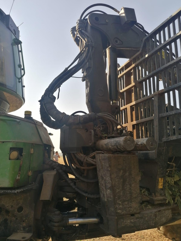 Forvarders JOHN DEERE 1910E: foto 6