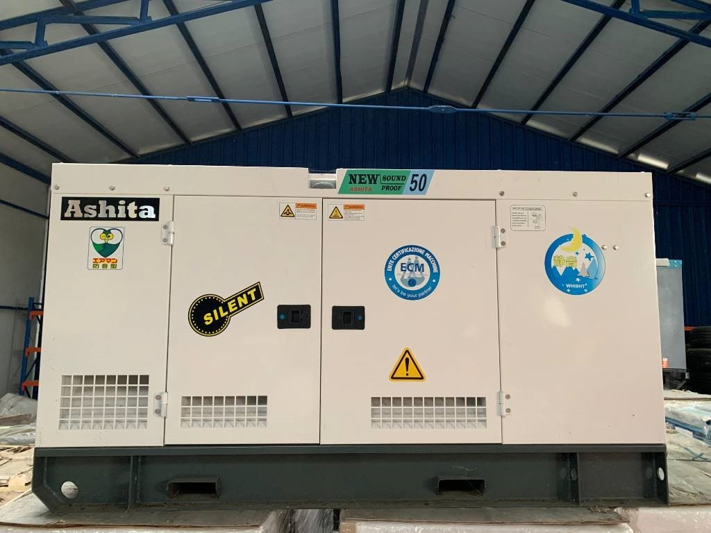 Ashita AG3-50 - Elektroģenerators: foto 1 Ashita AG3-50 - Elektroģenerators: foto 1