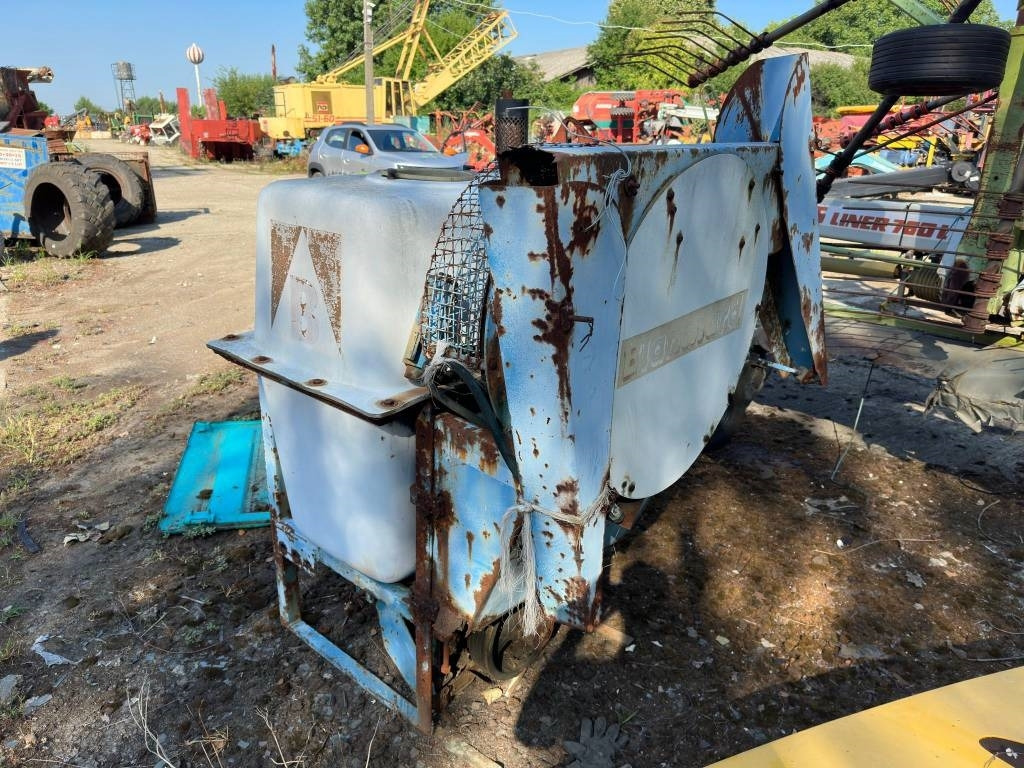 Blanchard 220 - Šķidrmēslu iestrādes inžektors: foto 2 Blanchard 220 - Šķidrmēslu iestrādes inžektors: foto 2