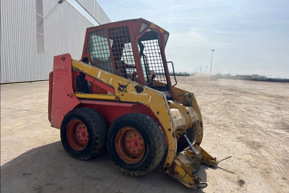 Bobcat 753  - Kompaktiekrāvējs: foto 4 Bobcat 753  - Kompaktiekrāvējs: foto 4