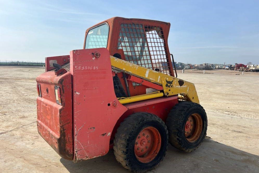 Bobcat 753  - Kompaktiekrāvējs: foto 3 Bobcat 753  - Kompaktiekrāvējs: foto 3