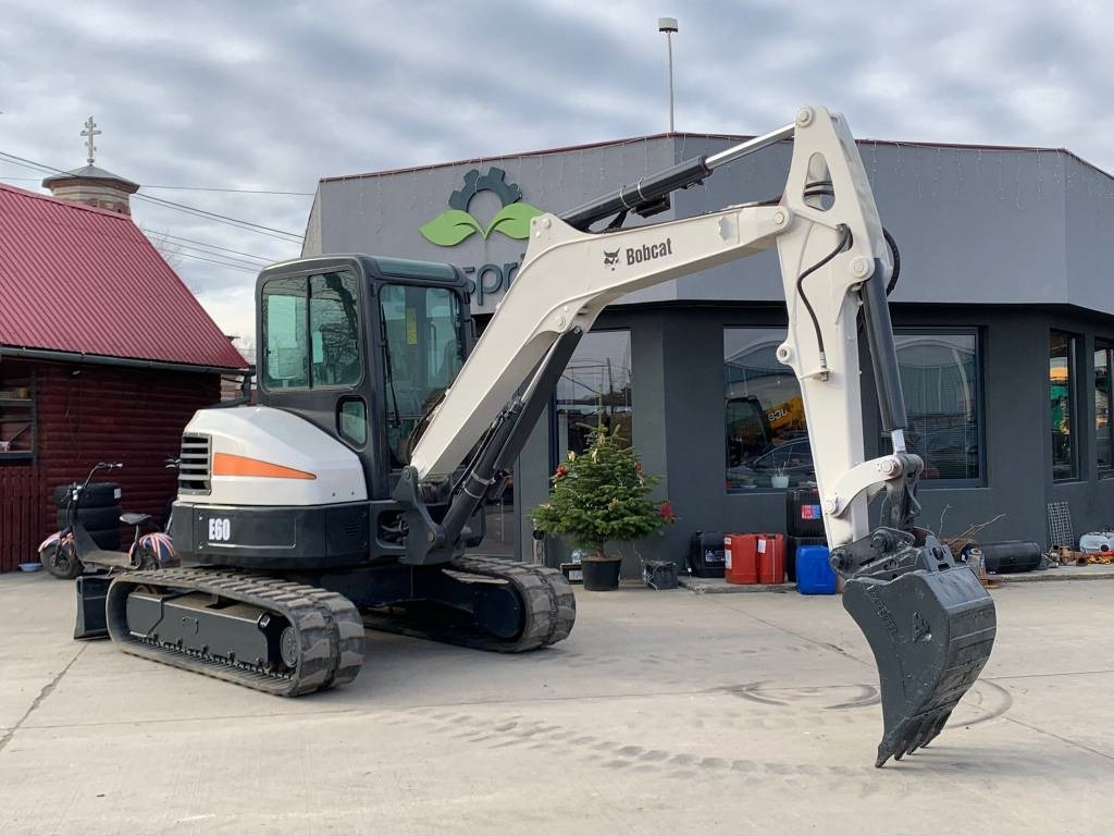 Bobcat E 60 - Mini-ekskavators: foto 5 Bobcat E 60 - Mini-ekskavators: foto 5