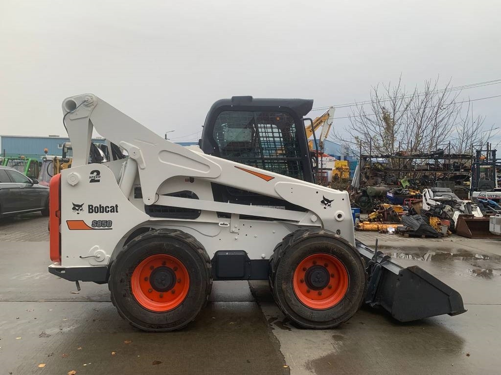 Bobcat S 850 - Kompaktiekrāvējs: foto 5 Bobcat S 850 - Kompaktiekrāvējs: foto 5