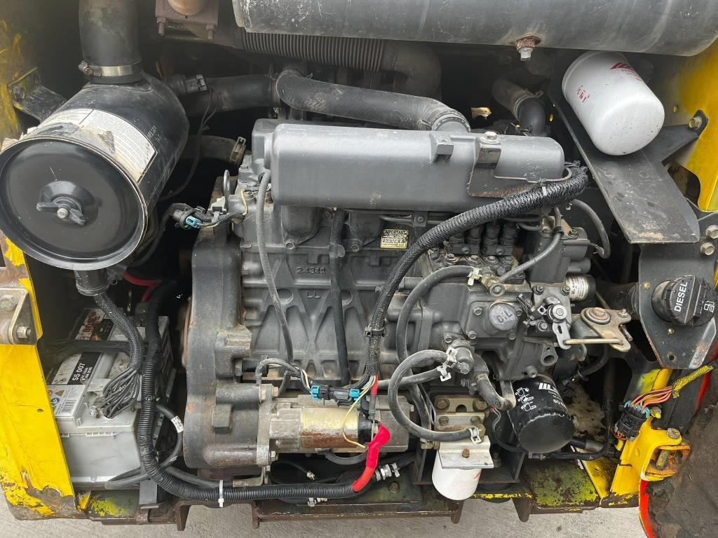 Kāpurķēžu kompaktiekrāvējs Bobcat T 190: foto 8