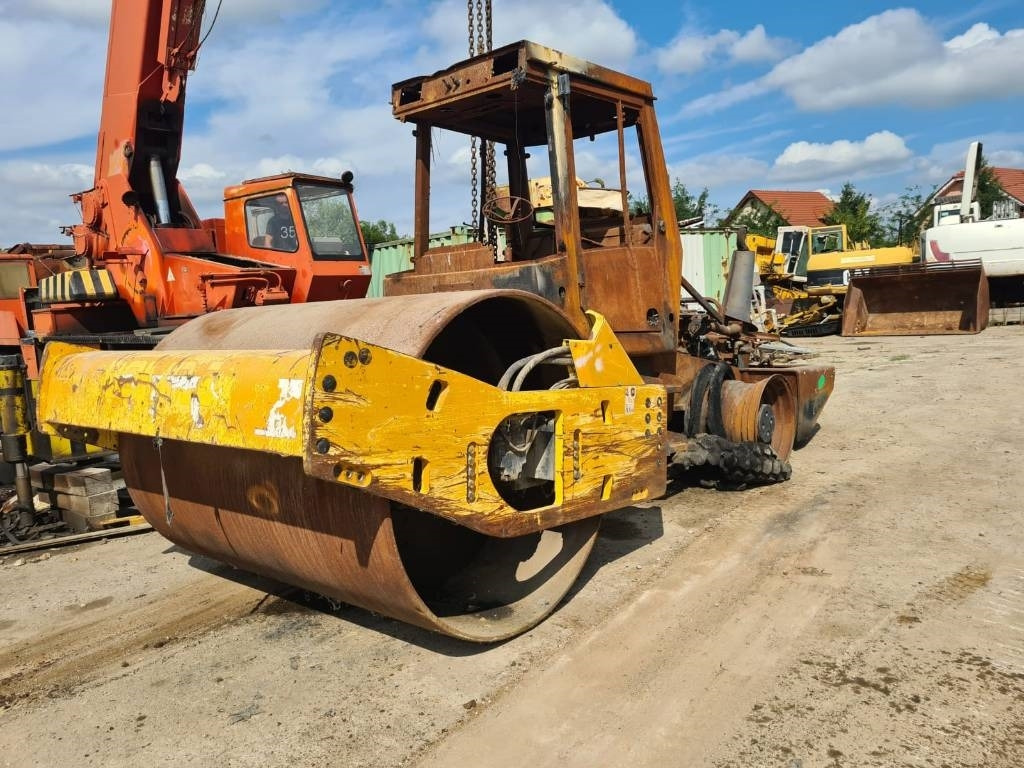 Bomag BW 213 D H-4 FOR PARTS - Vibrorullis: foto 1 Bomag BW 213 D H-4 FOR PARTS - Vibrorullis: foto 1
