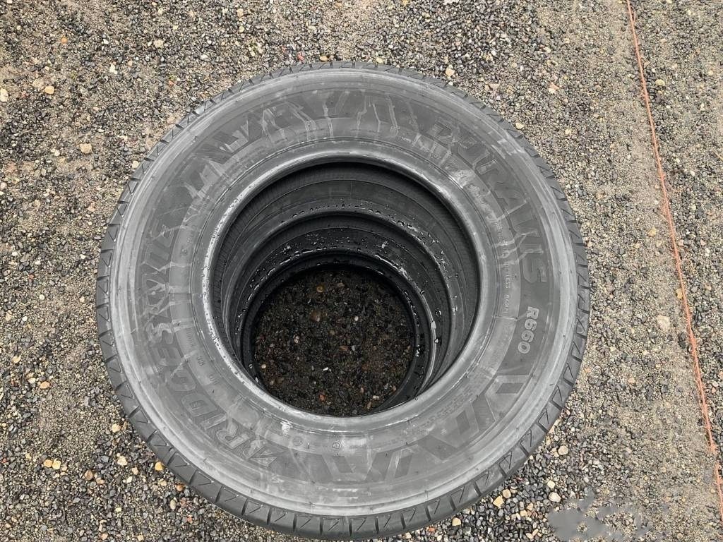Bridgestone Duravis 215/70 R15C TYRES  - Riepa - Kravas automašīna: foto 3 Bridgestone Duravis 215/70 R15C TYRES  - Riepa - Kravas automašīna: foto 3