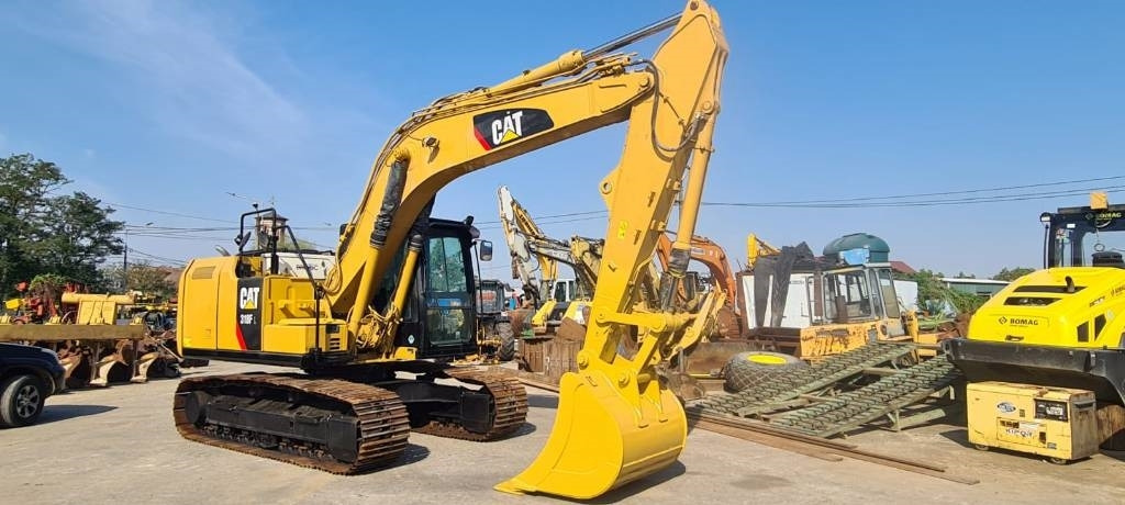 CAT 318FL - Kāpurķēžu ekskavators: foto 2 CAT 318FL - Kāpurķēžu ekskavators: foto 2