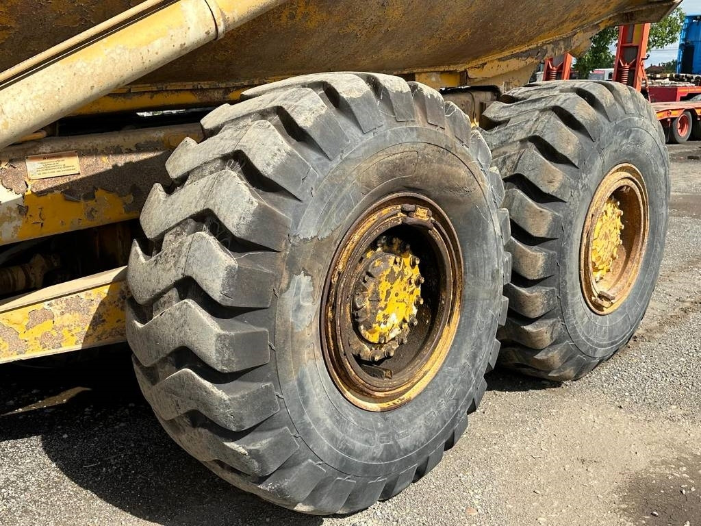 CAT D 300 E - Artikulētias pašizgāzējs: foto 4 CAT D 300 E - Artikulētias pašizgāzējs: foto 4