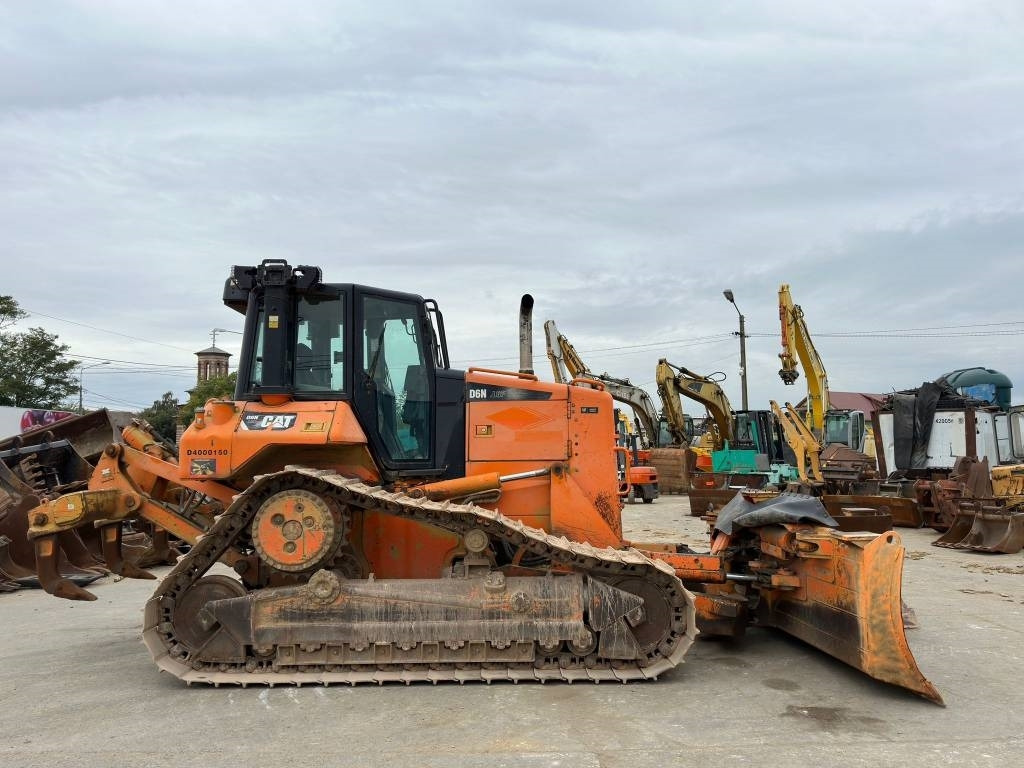 CAT D 6 N LGP - Buldozers: foto 3 CAT D 6 N LGP - Buldozers: foto 3