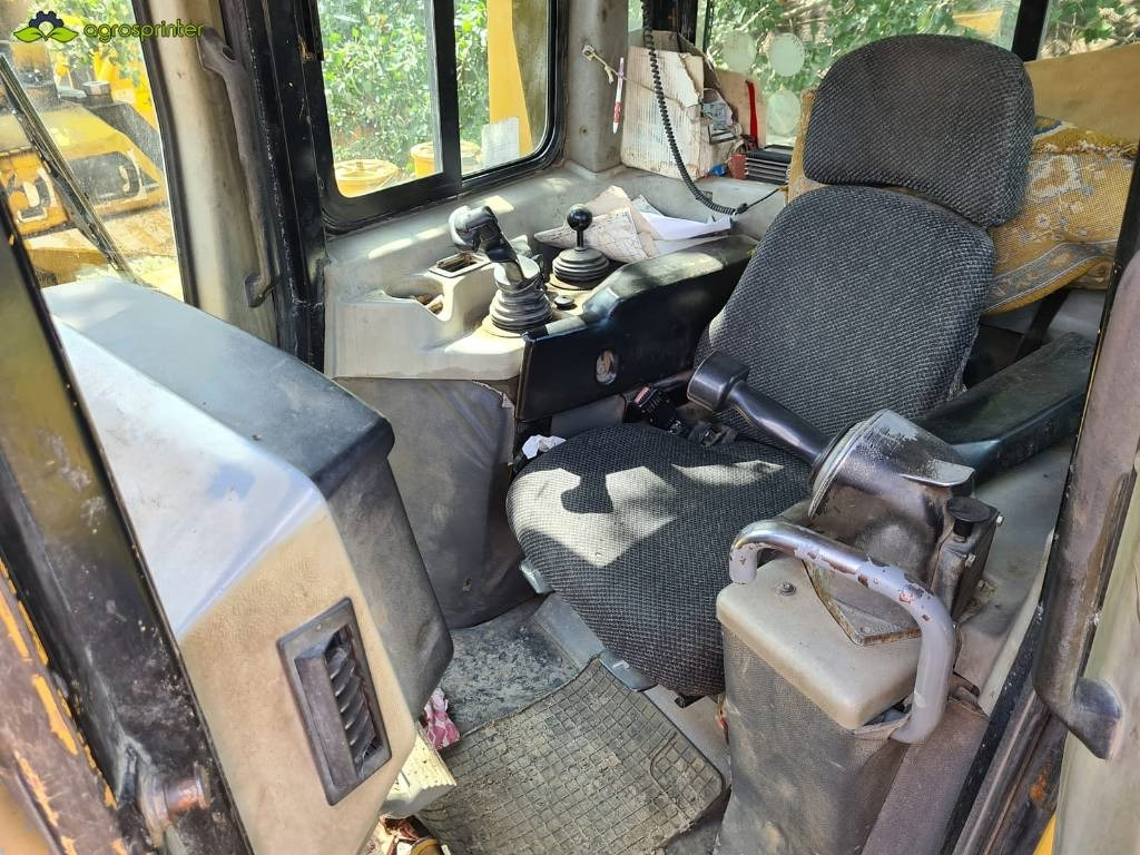 Buldozers CAT D 6 R XL: foto 7