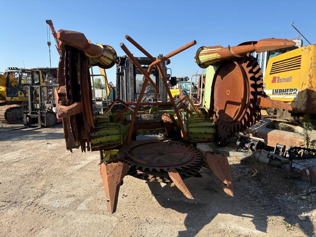 Claas RU 450 - Lopbarības kombains: foto 3 Claas RU 450 - Lopbarības kombains: foto 3