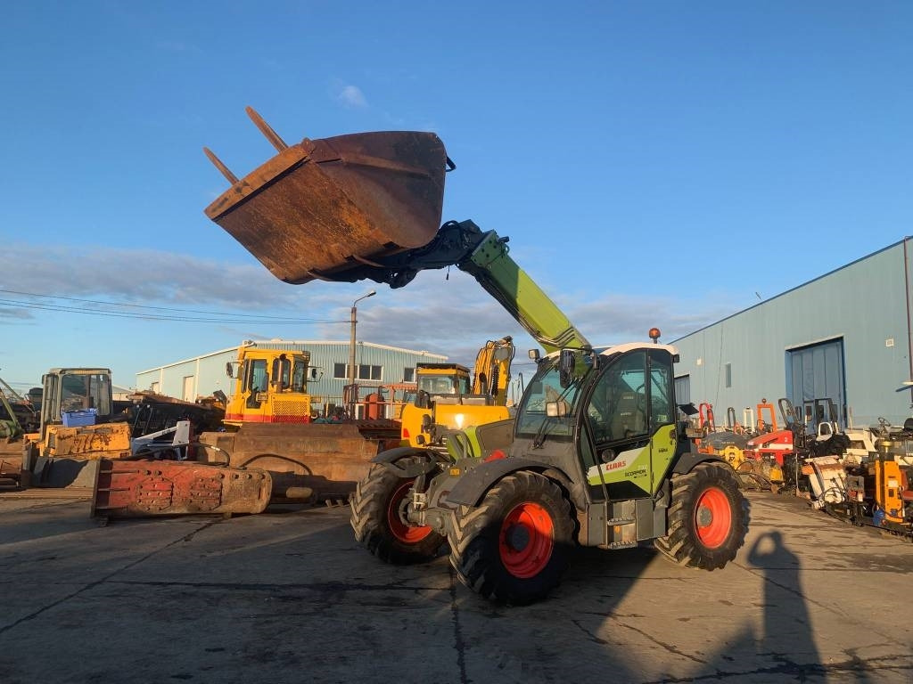 Claas Scorpion 732 - Teleskopiskais iekrāvējs: foto 4 Claas Scorpion 732 - Teleskopiskais iekrāvējs: foto 4