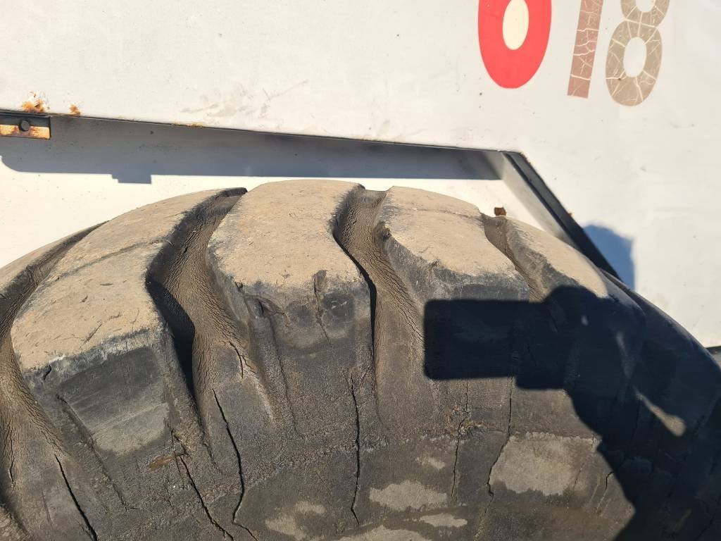 Compactor MV 618 DT - Vibrorullis: foto 4 Compactor MV 618 DT - Vibrorullis: foto 4