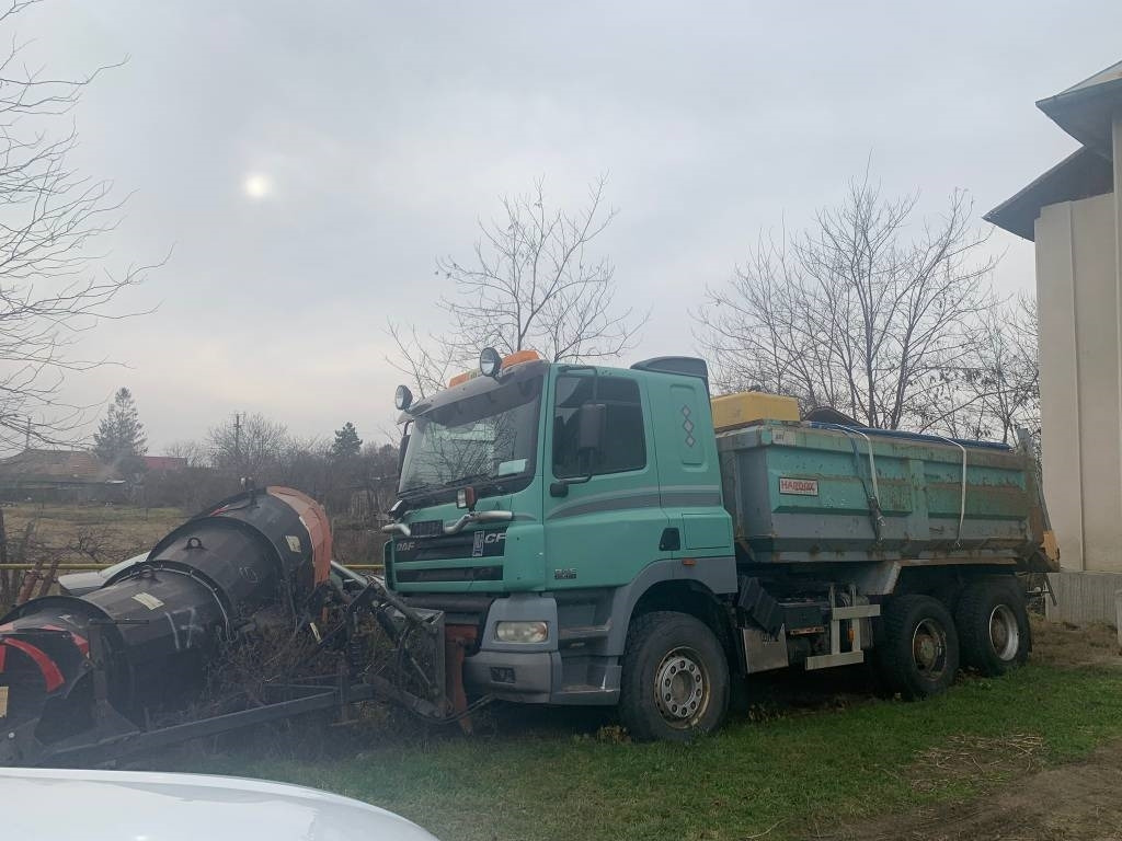 DAF CF480 - Kravas automašīna ar slēgto virsbūvi: foto 1 DAF CF480 - Kravas automašīna ar slēgto virsbūvi: foto 1