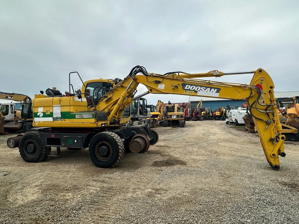 Doosan DX 160 WR - Riteņu ekskavators: foto 4 Doosan DX 160 WR - Riteņu ekskavators: foto 4