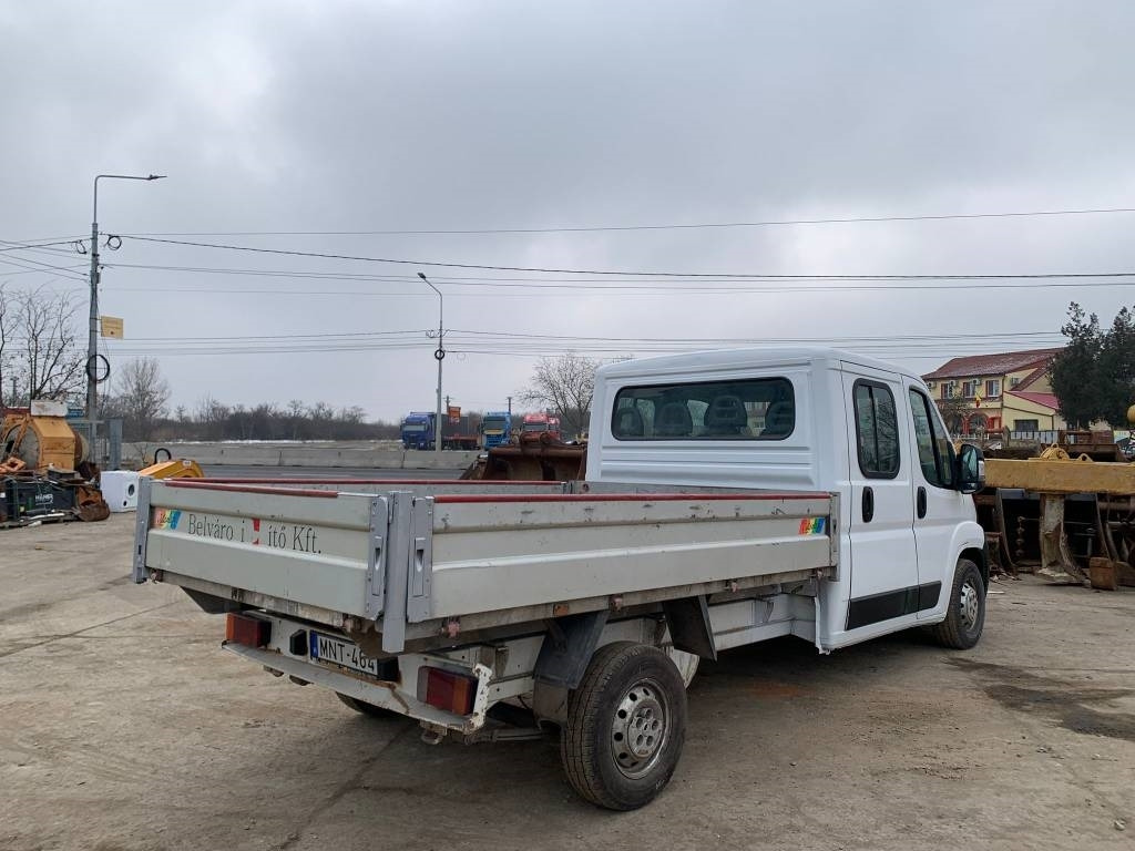 Fiat Ducato - Automašīna ar kravas platformu: foto 5 Fiat Ducato - Automašīna ar kravas platformu: foto 5