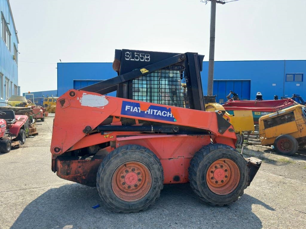 Fiat-Hitachi SL55B - Kompaktiekrāvējs: foto 5 Fiat-Hitachi SL55B - Kompaktiekrāvējs: foto 5