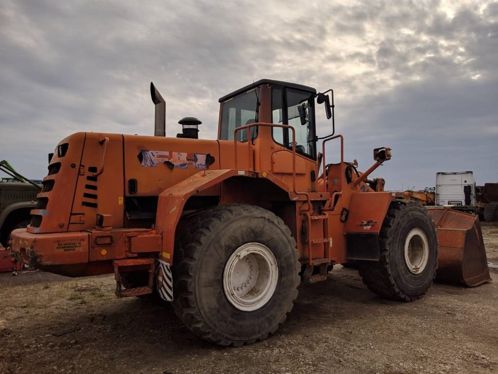 Fiat-Hitachi W 270 - Riteņu iekrāvējs: foto 2 Fiat-Hitachi W 270 - Riteņu iekrāvējs: foto 2