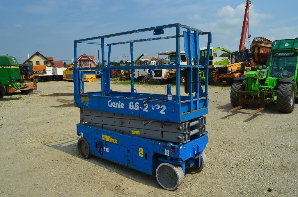 Genie GS 2032 - Šķērveida pacēlājs: foto 4 Genie GS 2032 - Šķērveida pacēlājs: foto 4