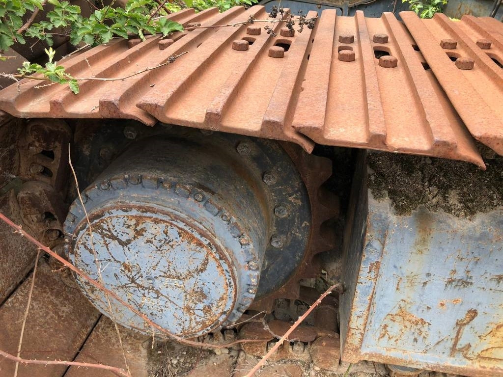 Halla Hitachi HE 280 ICE - Kāpurķēžu ekskavators: foto 3 Halla Hitachi HE 280 ICE - Kāpurķēžu ekskavators: foto 3