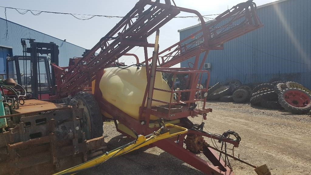 Hardi Commander 2200 - Piekabināmais miglotājs: foto 3 Hardi Commander 2200 - Piekabināmais miglotājs: foto 3