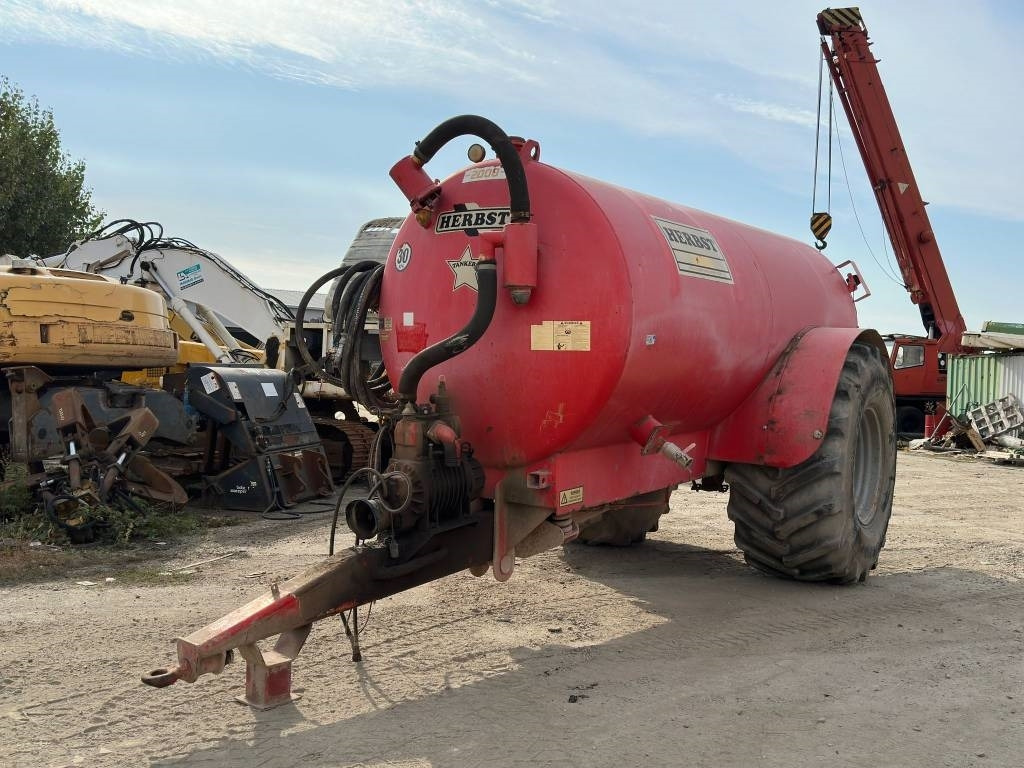 Šķidrmēslu muca Herbst T2000R: foto 8 Šķidrmēslu muca Herbst T2000R: foto 8