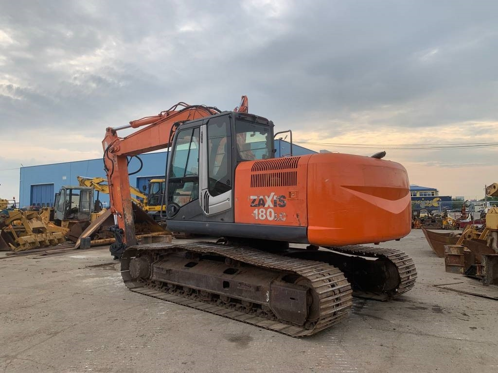 Hitachi ZX 180 LC-3 - Kāpurķēžu ekskavators: foto 3 Hitachi ZX 180 LC-3 - Kāpurķēžu ekskavators: foto 3