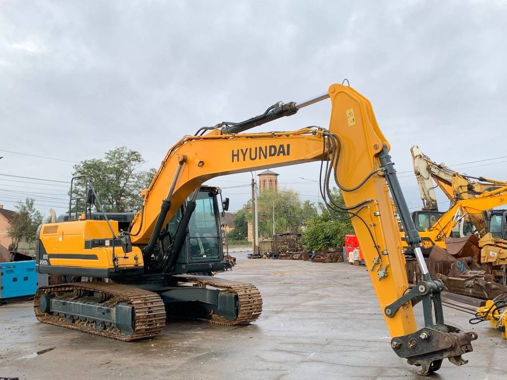 Hyundai HX 220 L - Kāpurķēžu ekskavators: foto 4 Hyundai HX 220 L - Kāpurķēžu ekskavators: foto 4